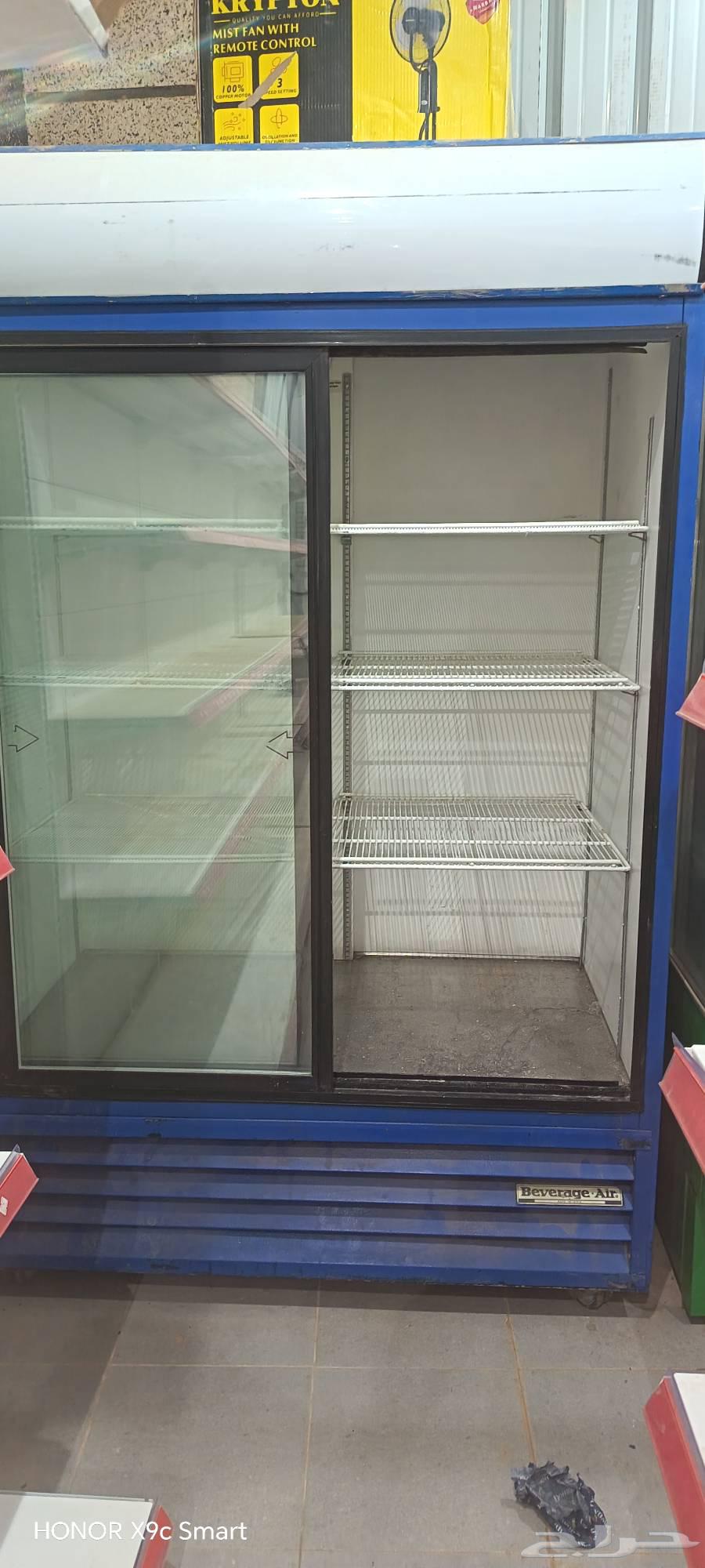 Show refrigerators, supply refrigerators and shelves, almost new64562586441730114