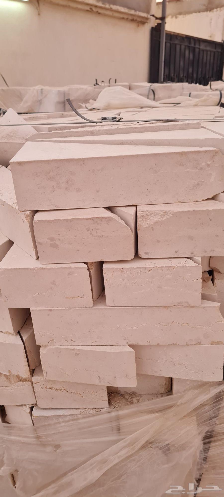 حجر رخام احجام مختلفه سماكة القطعه 10 سم64567114960130113