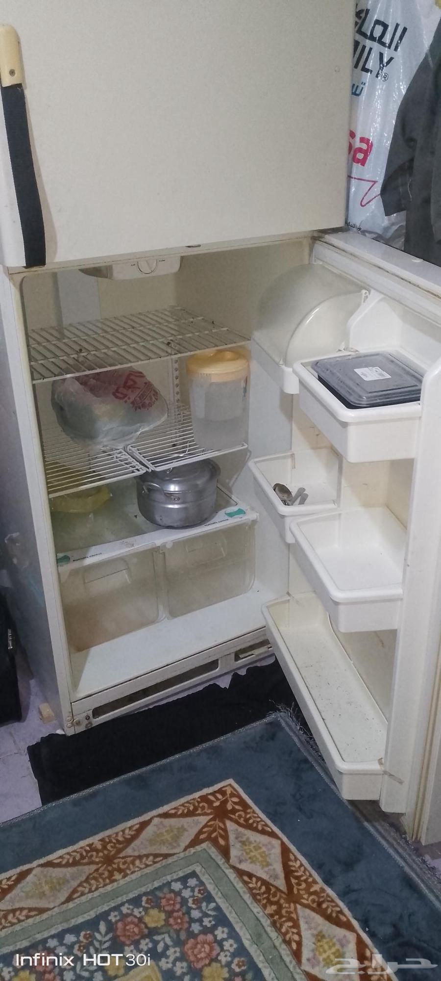 ثلاجه للبيع. 500 ريال الخنساء سوق الدهب64569657689602112