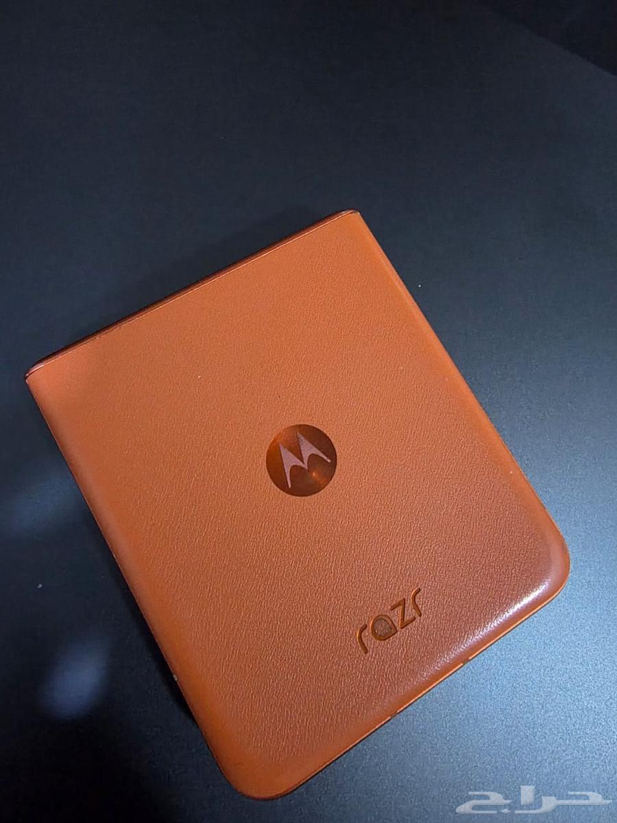 جوالMotorola Razr 50 هاتف موتورولا رايزر 50 اللوان برتقالي64568537068547110