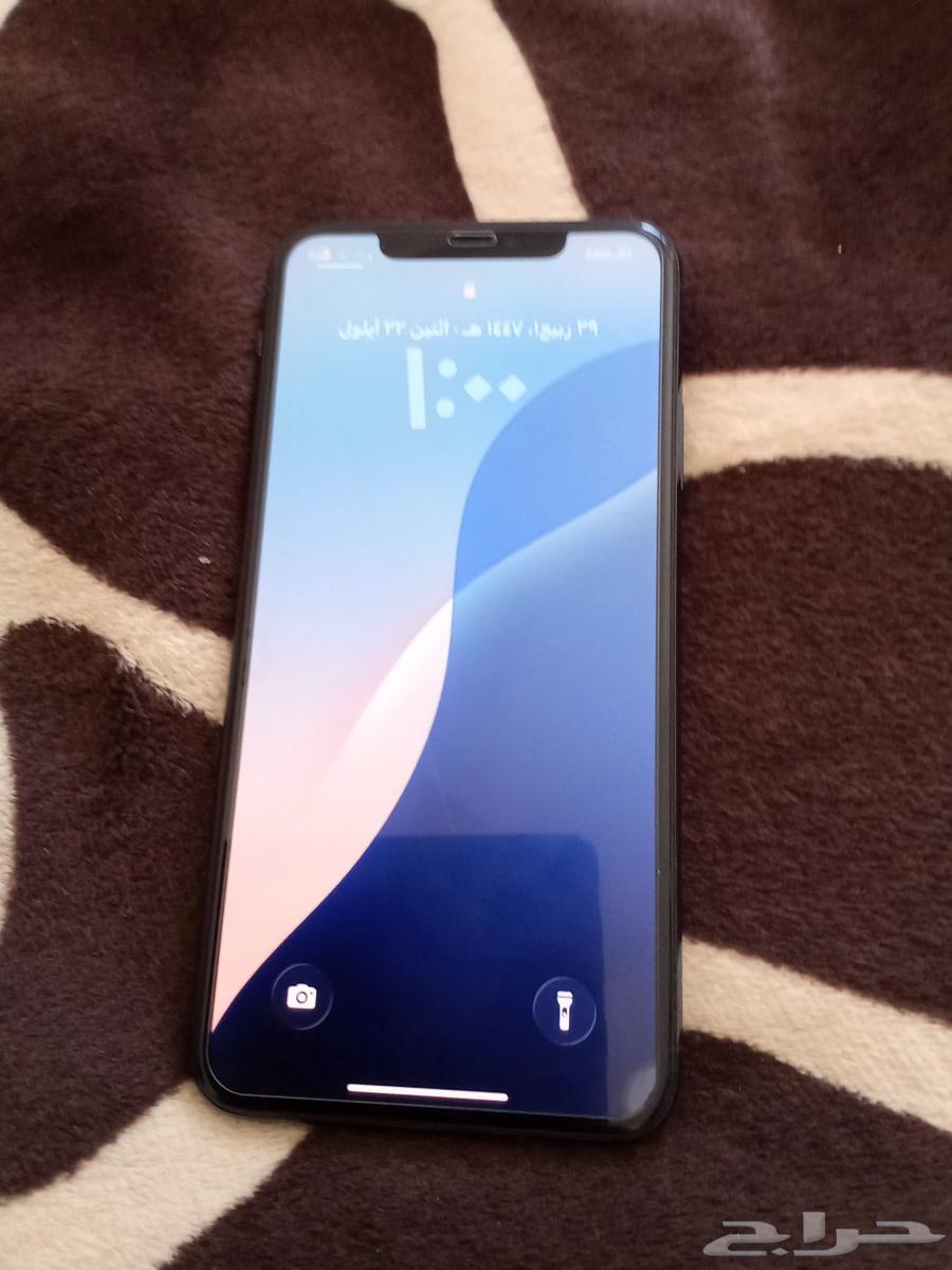 ايفون 11 برو ماكس قيقا 256 الجوال نضيف مافي شي الجوال64566092184834110