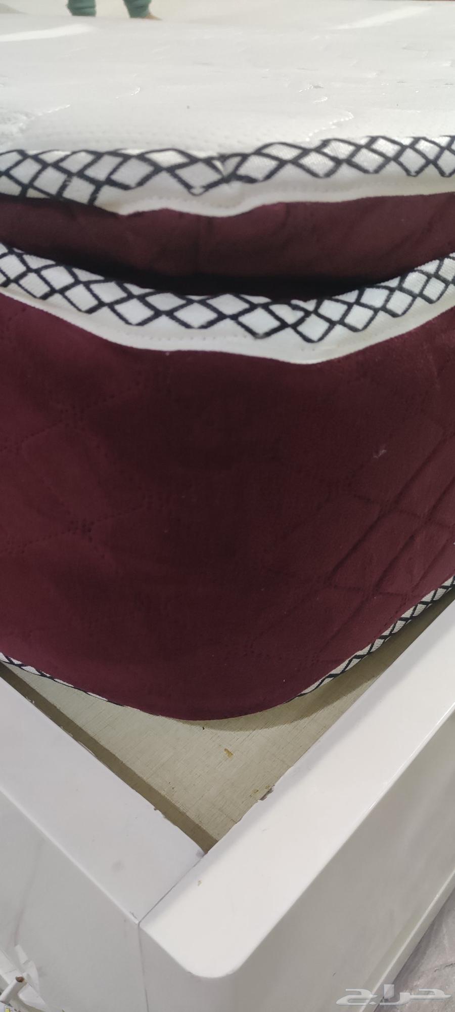 مرتبة نفرين عرض مترين نظيفة64571464734850112