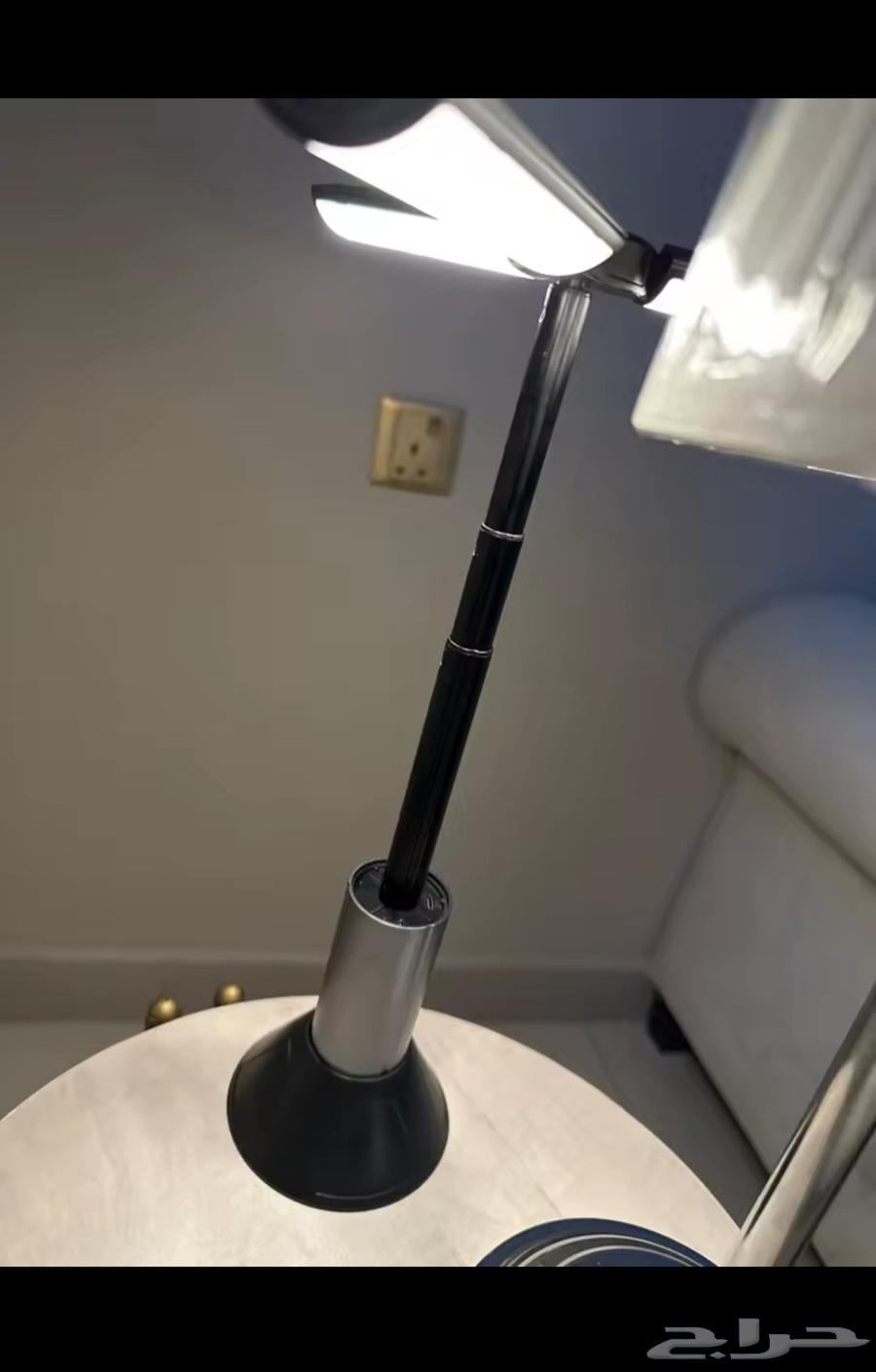 لمبة سنارة خفيفه وشحن64578869048195110