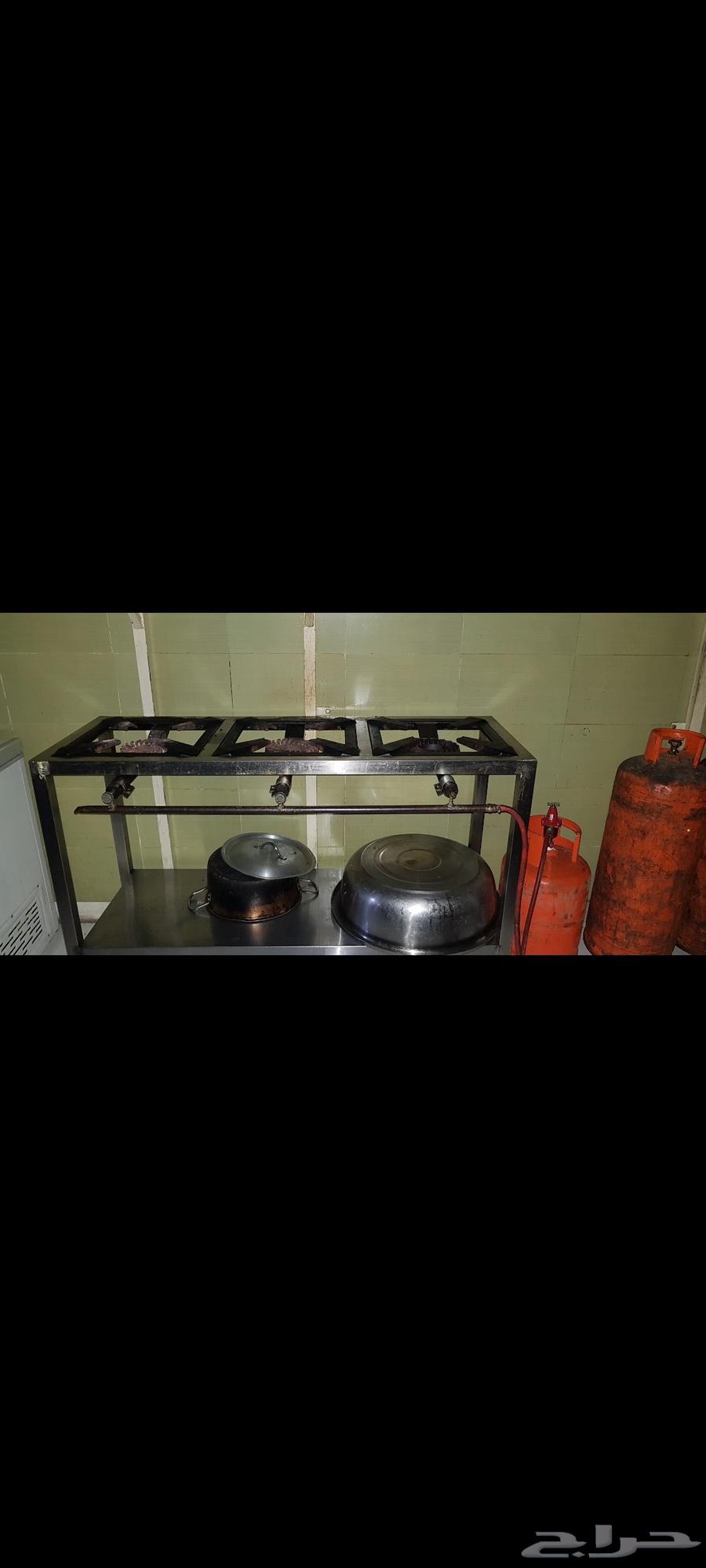 ادوات مطعم مستخدمة لمدة سنة فقط64578089874178110