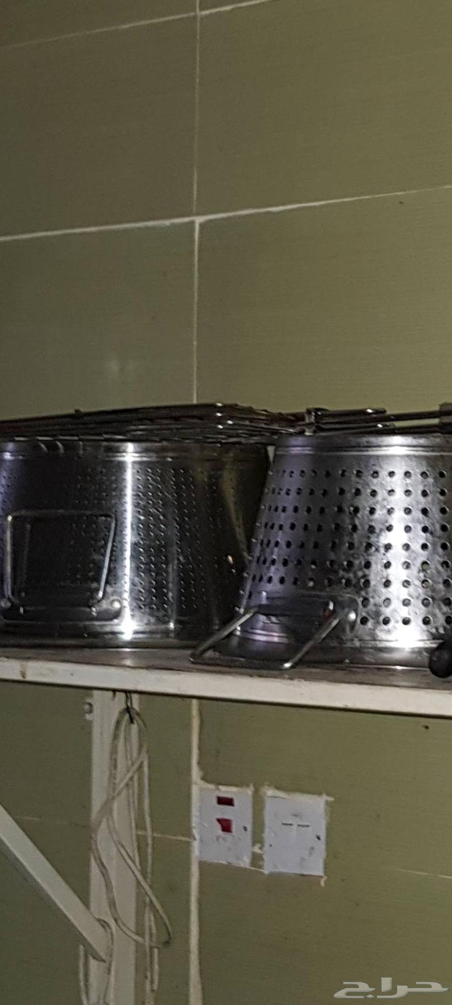 ادوات مطعم مستخدمة لمدة سنة فقط64578089874178111