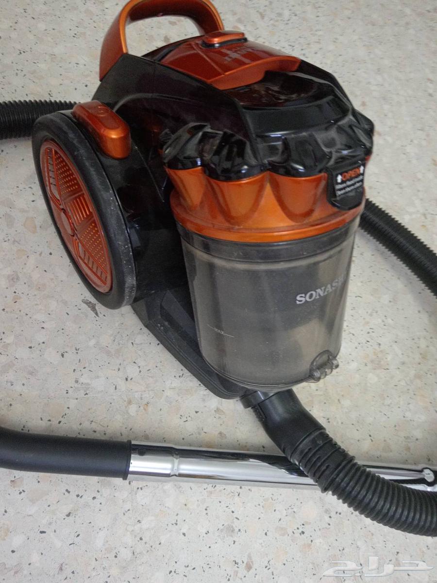 مكنسة كهربائية صغيرة64579677836802110