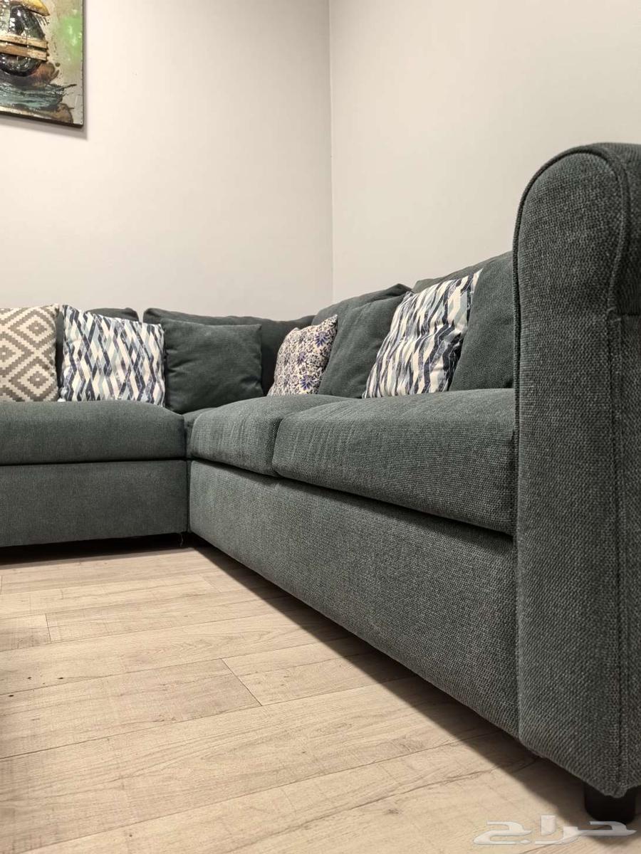 Sofa almost new and very comfortable64576576201346110