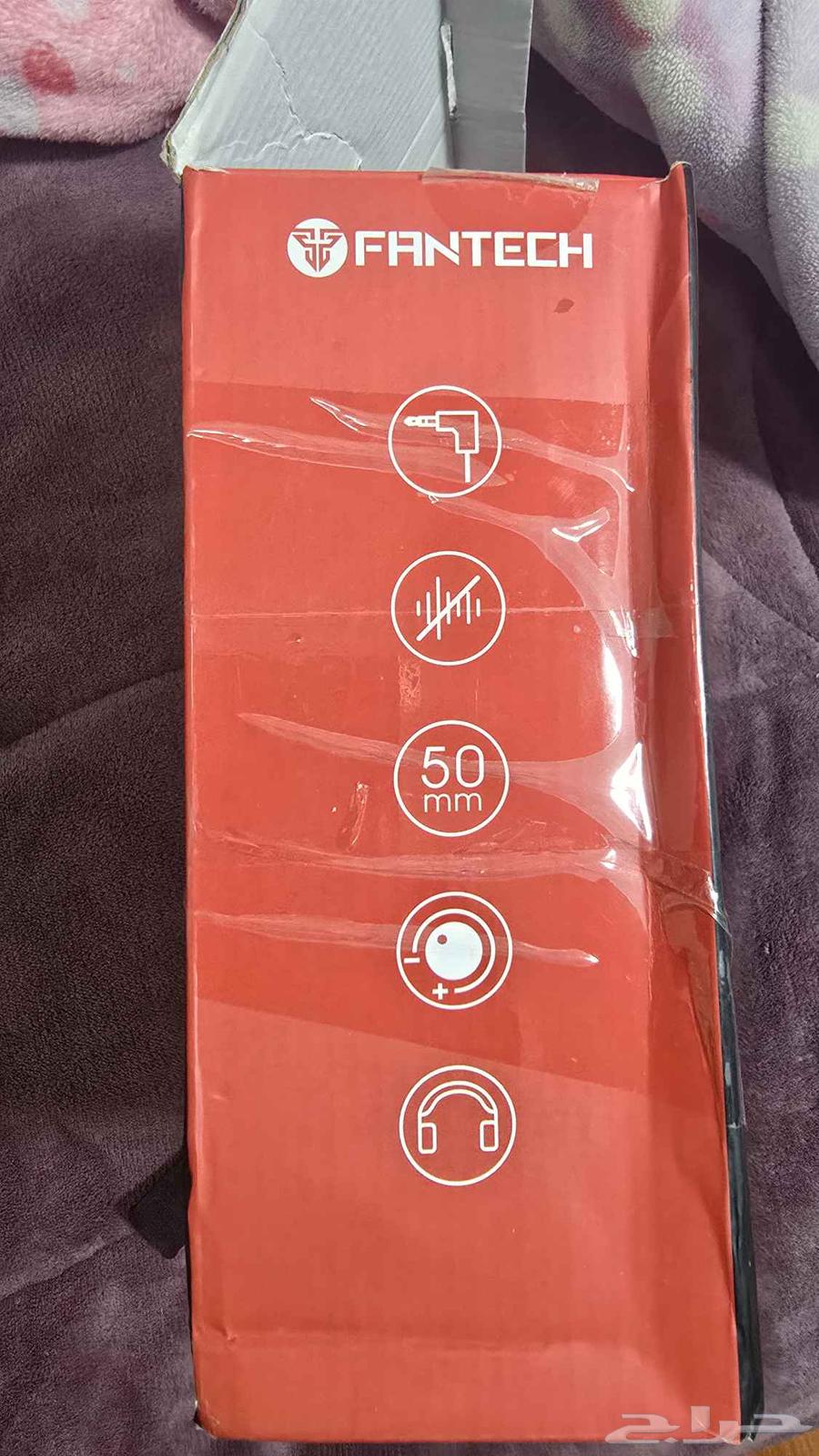 للبيع سماعة تشتغل على الجوال والكمبيوتر صوتها نقي جدا64579623205762112