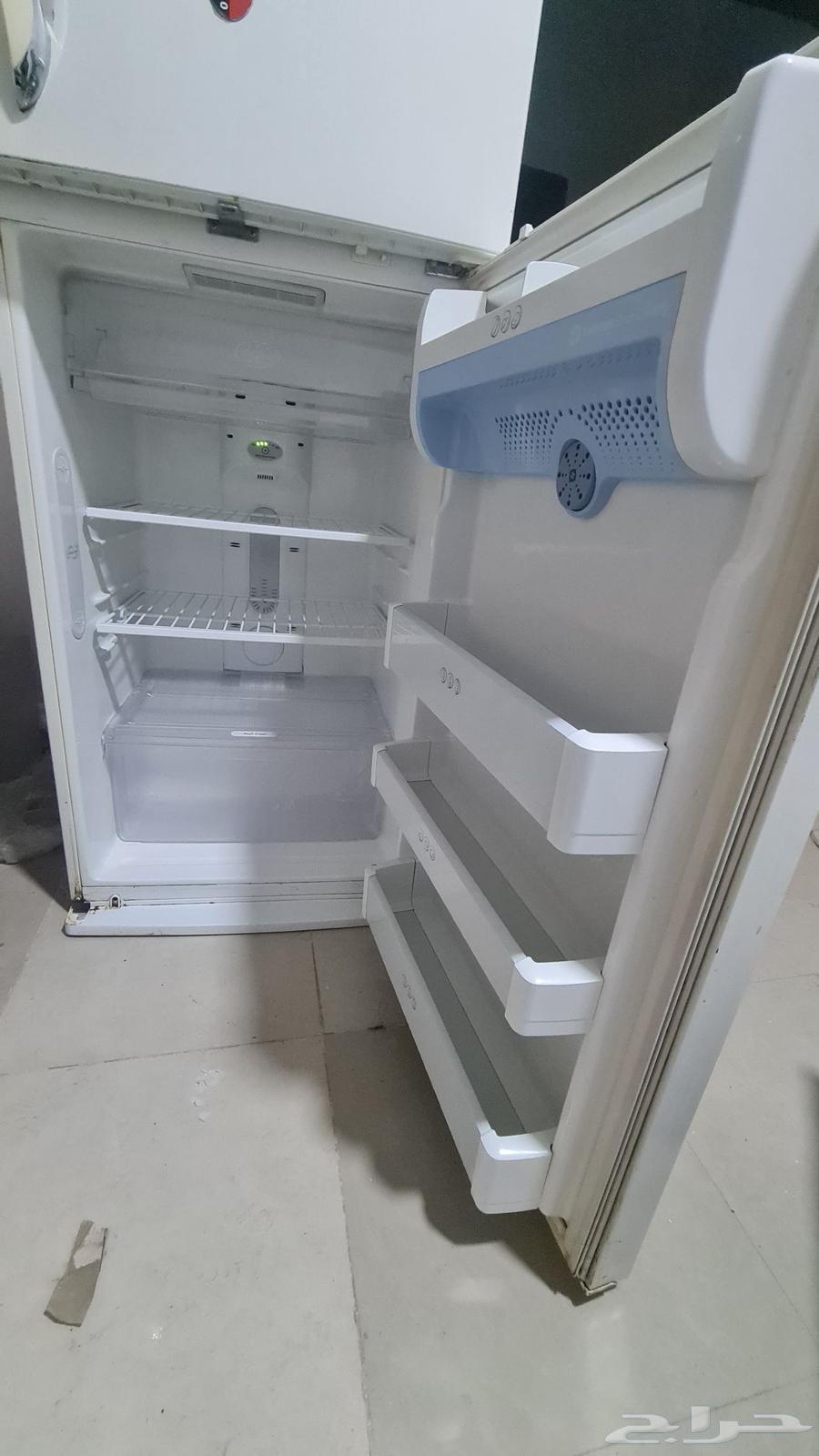 ثلاجة lg للبيع تبريد ممتاز ظهرة لبن64577880188034114