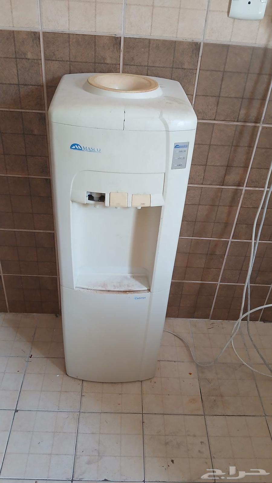 4 carpets, refrigerator, microwave, and washing machine, all for sale 50064573991964545114