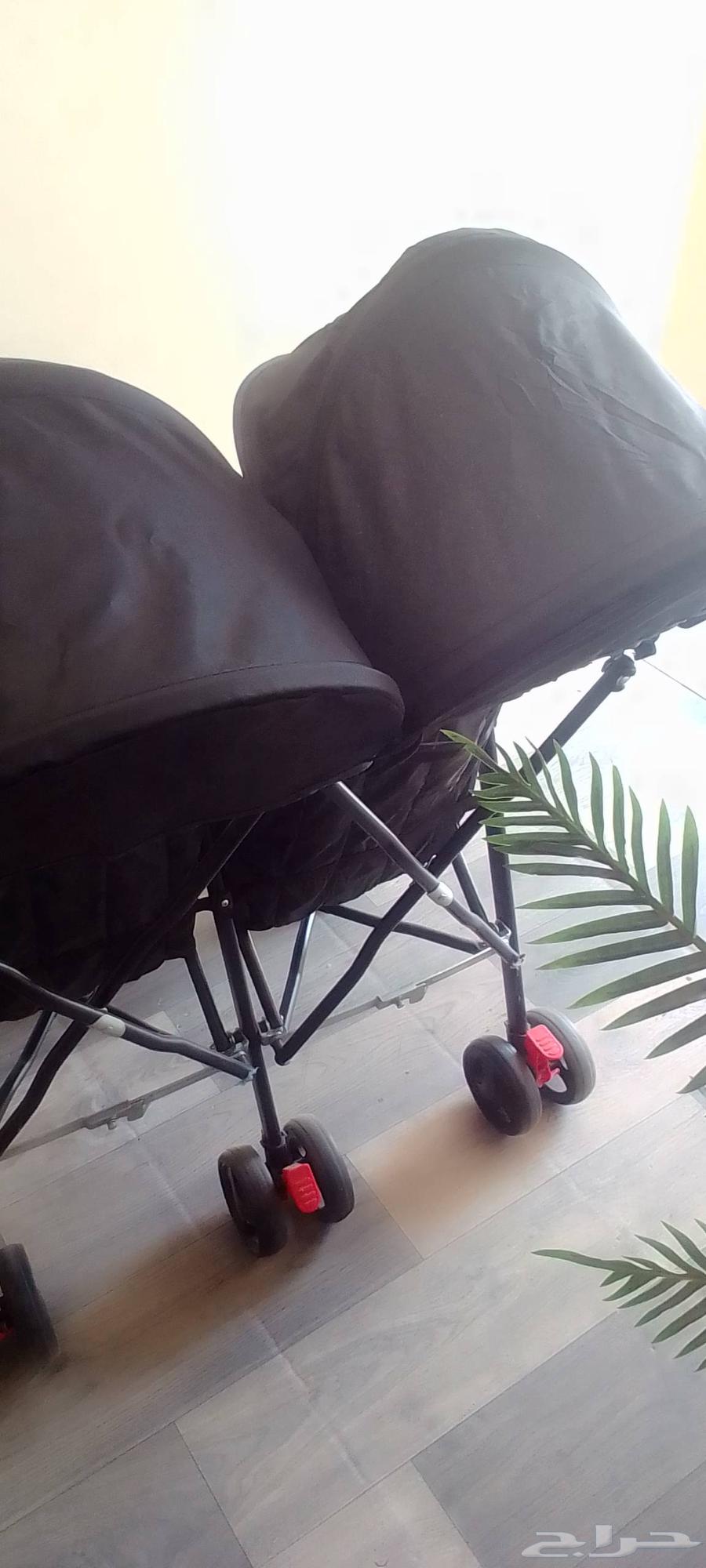عربة أطفال مزدوجه جديده لا يوجد فيها أي عيب بلمحقاتها64574005903618111