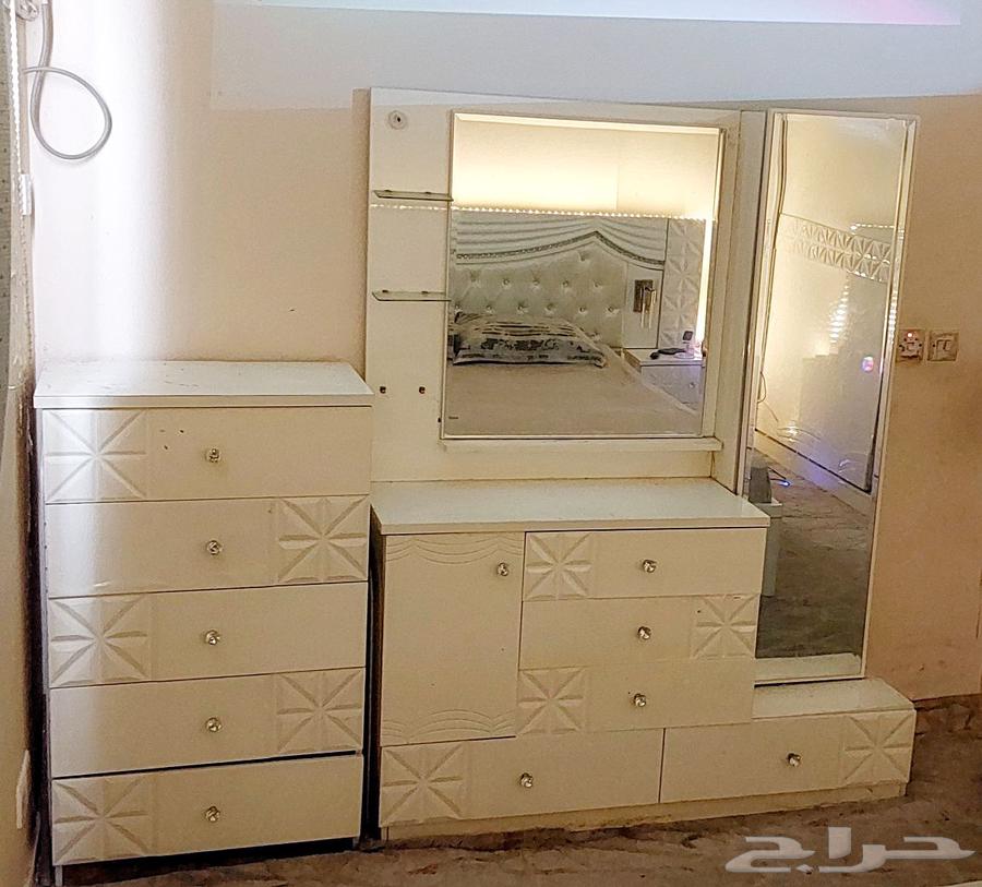 اثاث للبيع العاجل64575601335298111