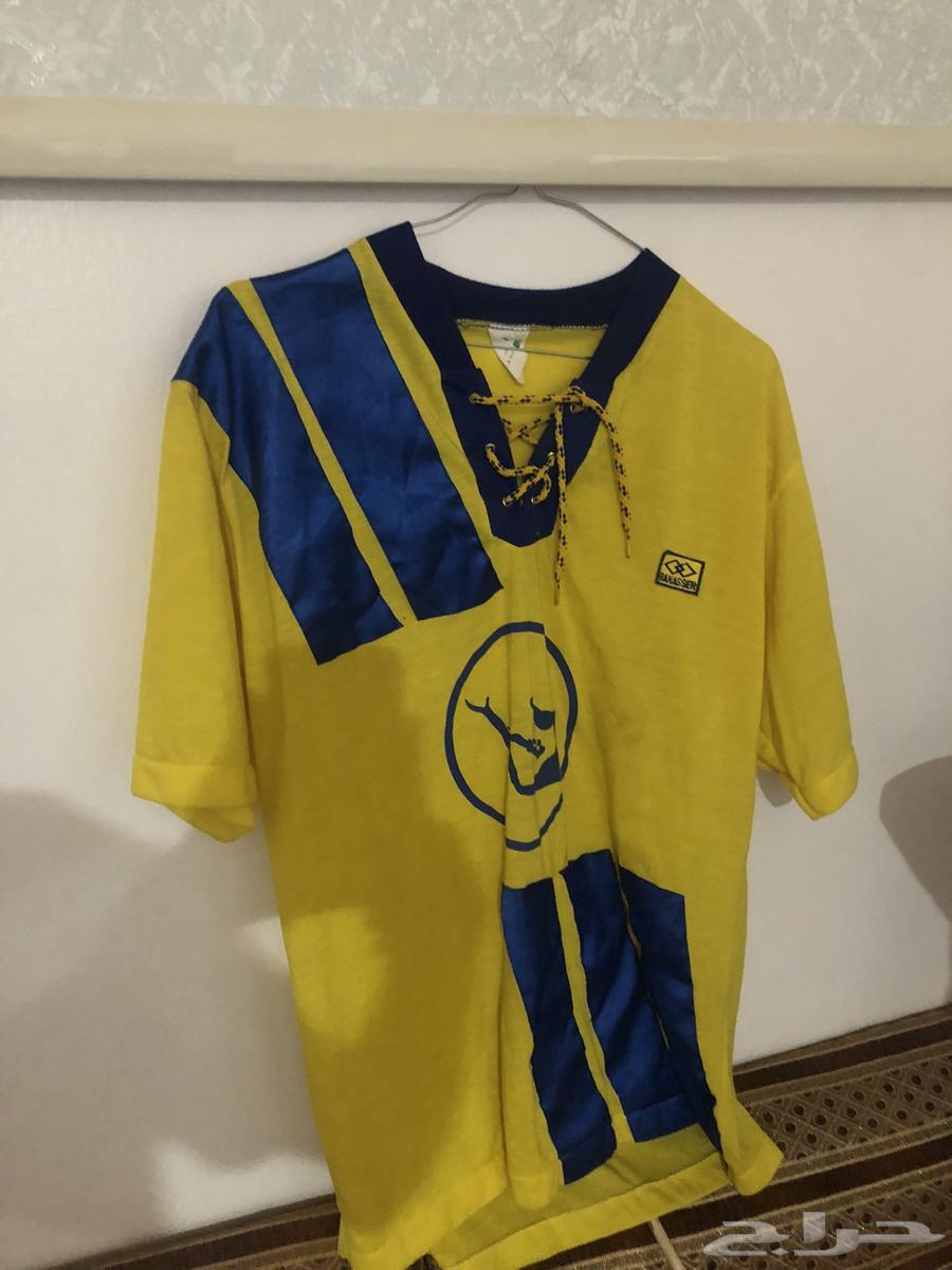 تيشيرت النصر قديم من ايام السبعينيات مخزن64575890804994110