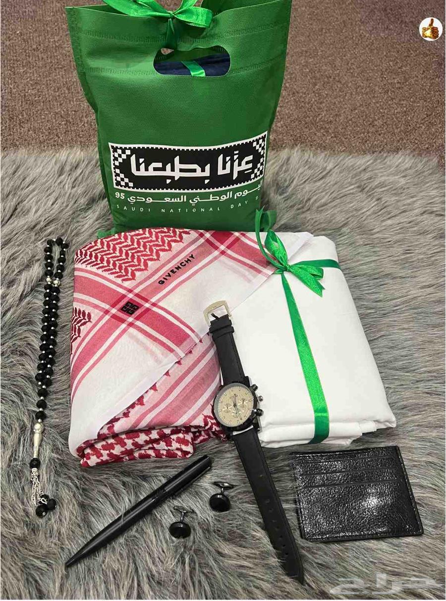 بكس رجالي انيييق وسعر مميز توصيل لكل مدن المملكه ليين البيت64577064473345113