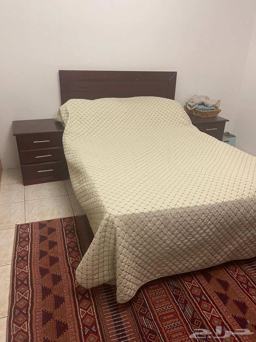 أثاث للبيع كله بحالة ممتازة64572130229121111