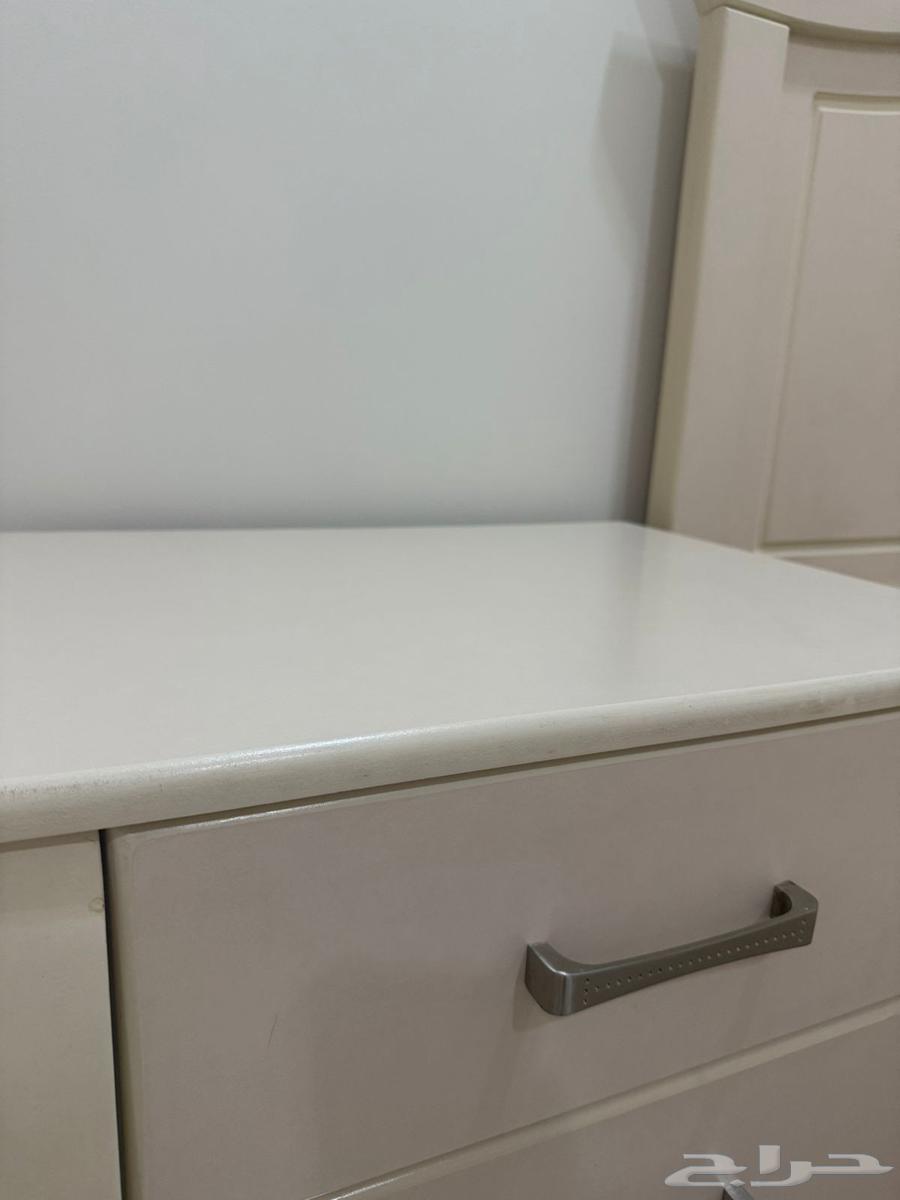 Furniture for sale, room set with two beds, a dressing table and a bedside table64576743110657114