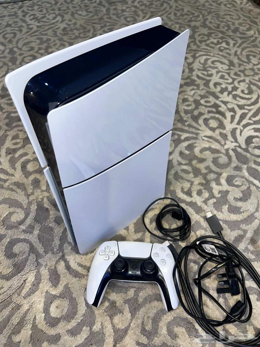 Two PS5 Digital Edition consoles, one new and one used64579406116738111