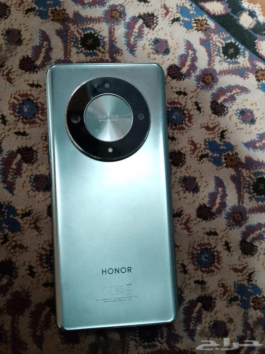 Honor x9b. Display little bit crack64576882667777112