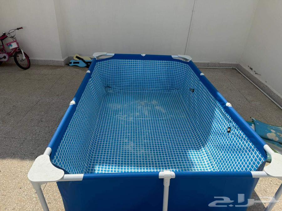 مسبح كبير جدا  400 ريال قابل للتفاوض64574776445699114