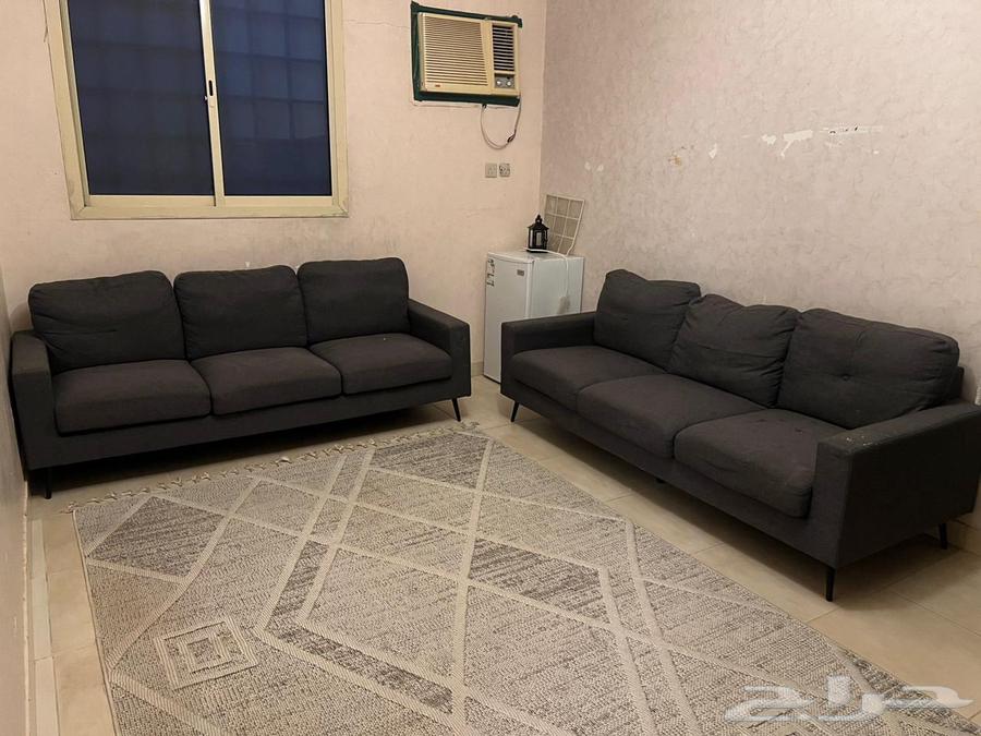 2 كنب من هومبوكس لون رمادي حالة جيدة جدا64578577811074110