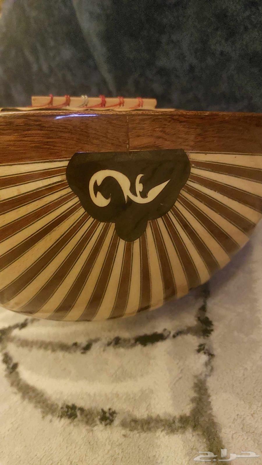 عود موسيقي للبيع64572215294849114