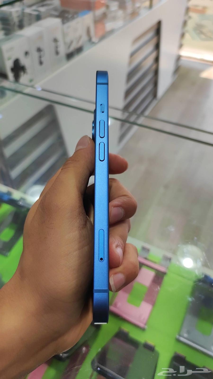 ايفون 1364578896575618112