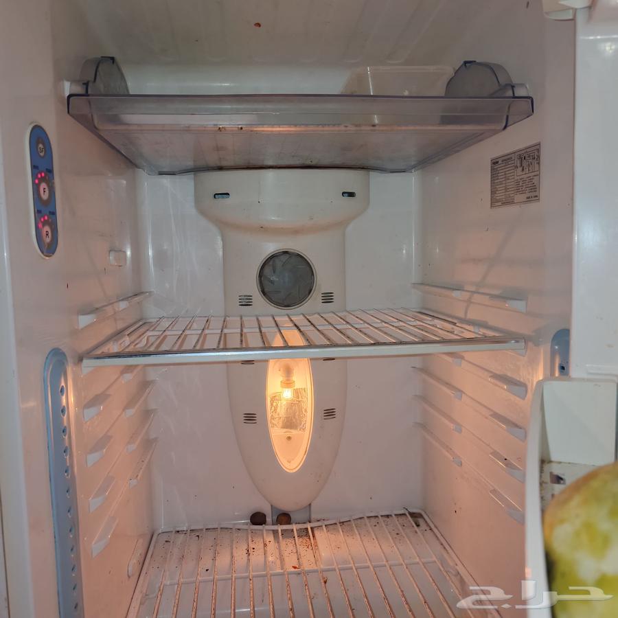 ثلاجه مستعمله مع مجفف شعر مع بوتجاز شامل الانبوبه والمنظم وا64574762249985110