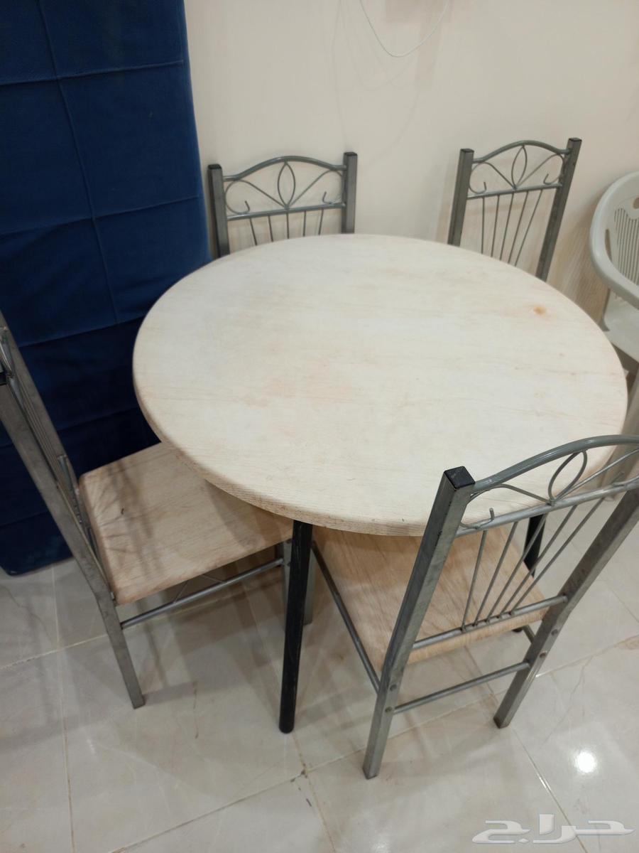 Dining Table64578409538179110