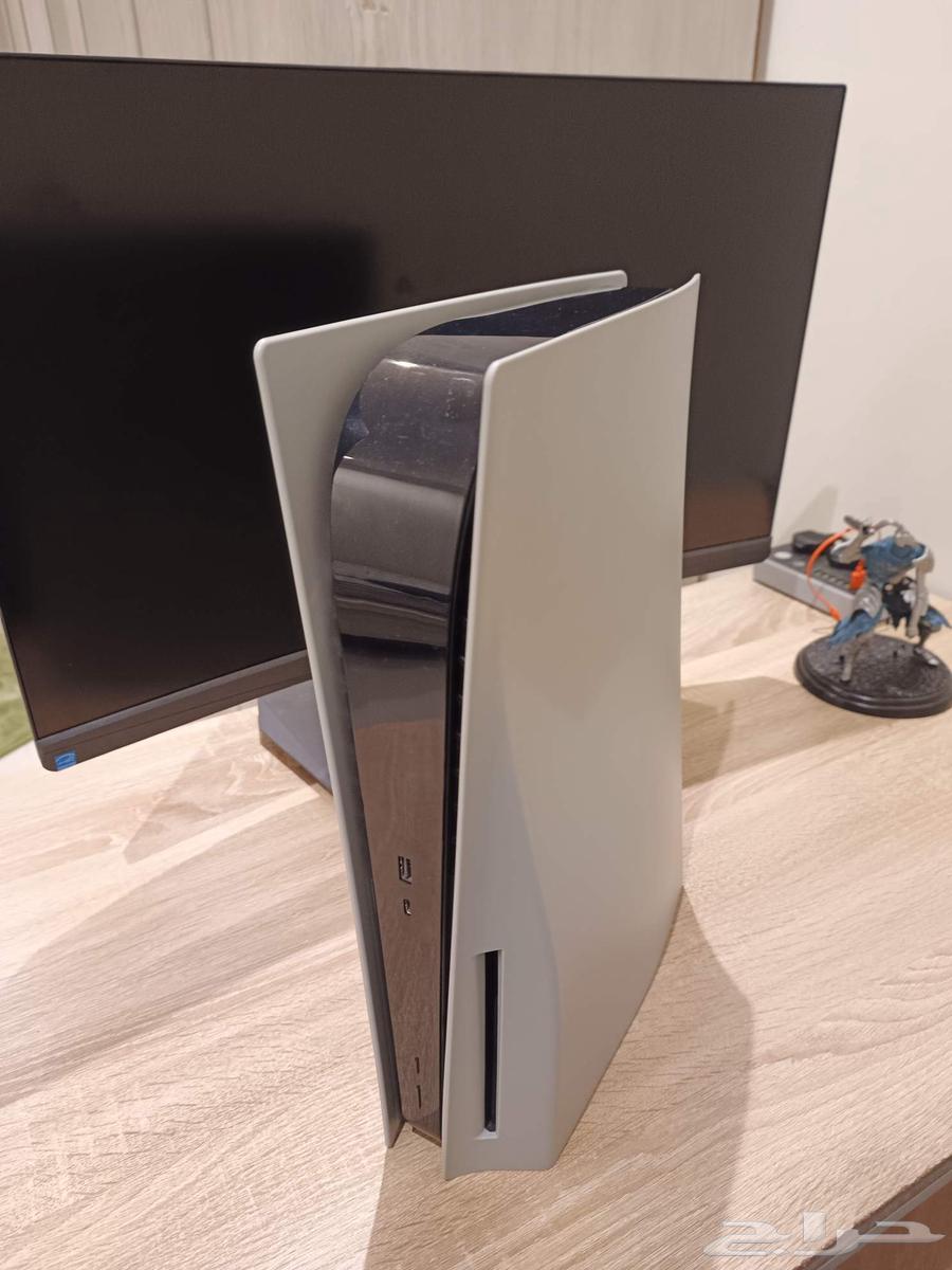 Used PlayStation 5 in excellent condition without any problems with controller64578813796866111