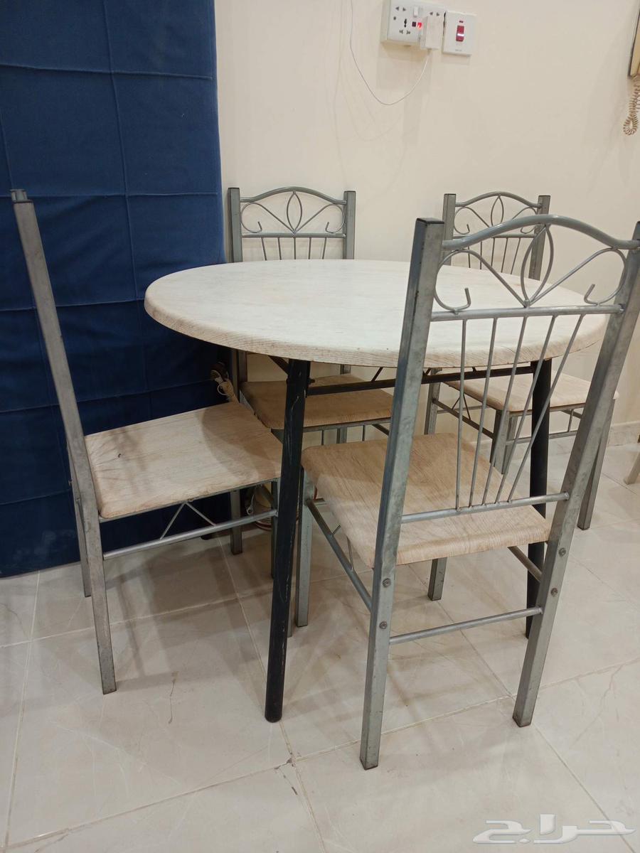 Dining Table64578409538179111