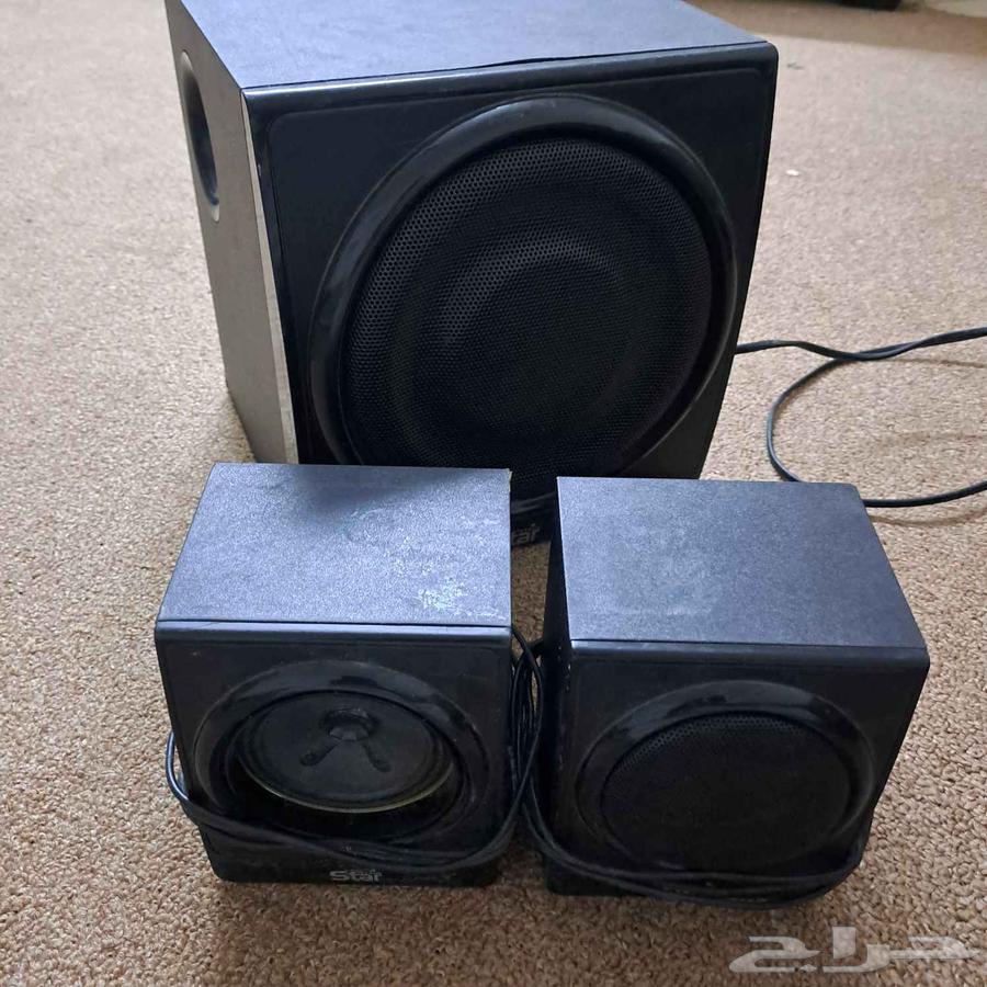 Studio headphones with audio control64574103174402113