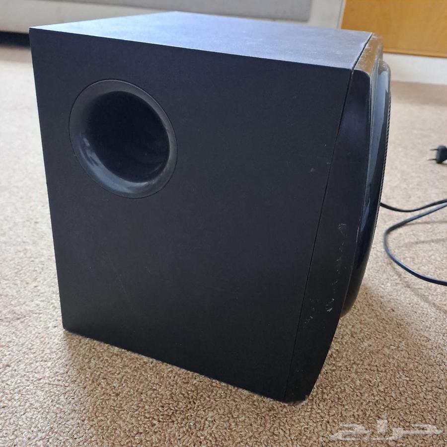 Studio headphones with audio control64574103174402111