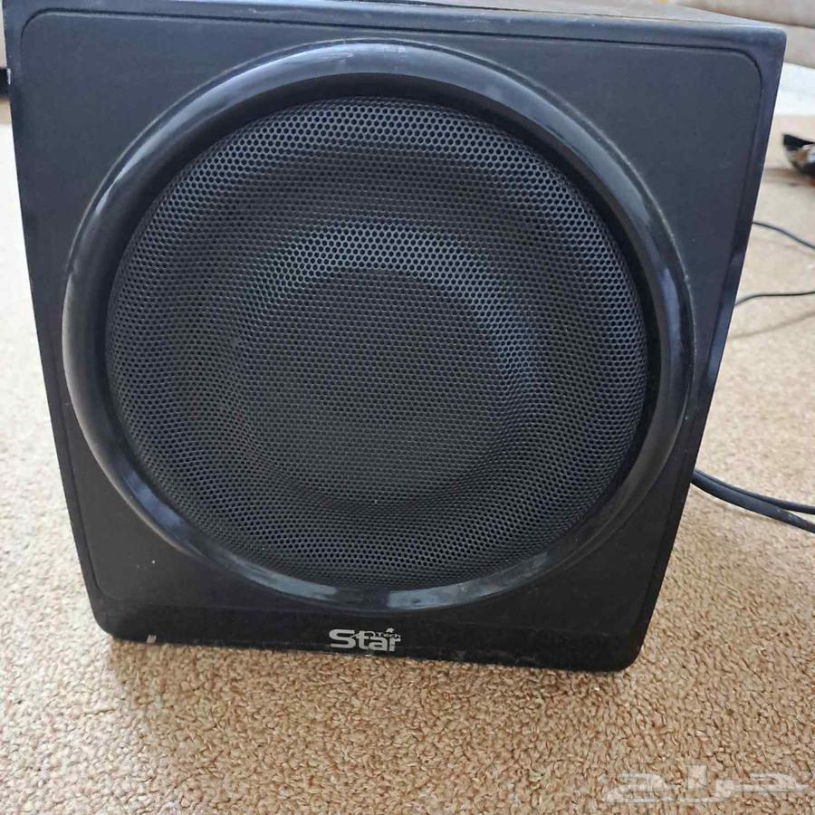 Studio headphones with audio control64574103174402110