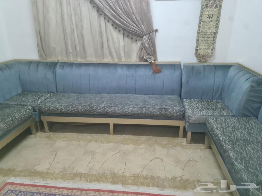 طقم كنب مجلس كامل استعمال نظيف64573615543810111