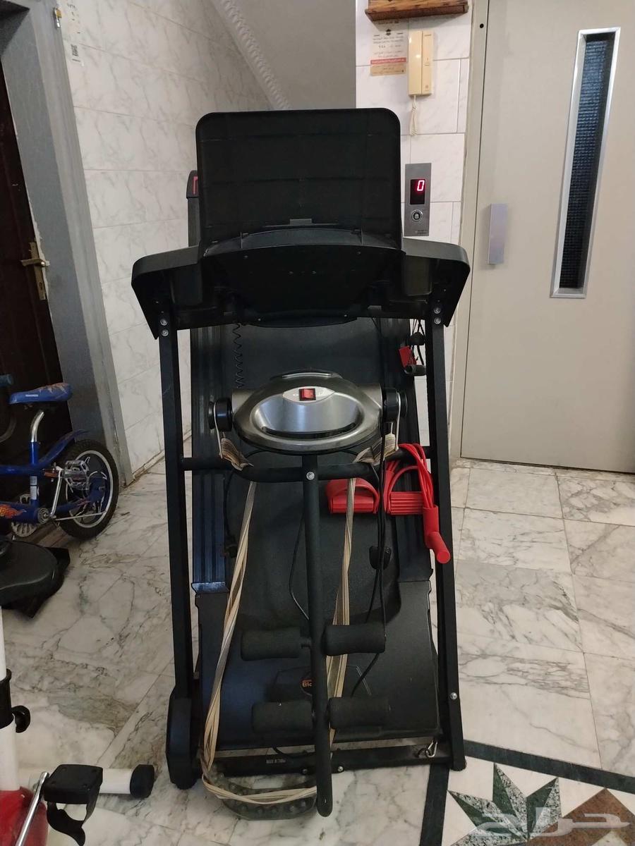 سير رياضي نطيف شبه جديد964579211632770111