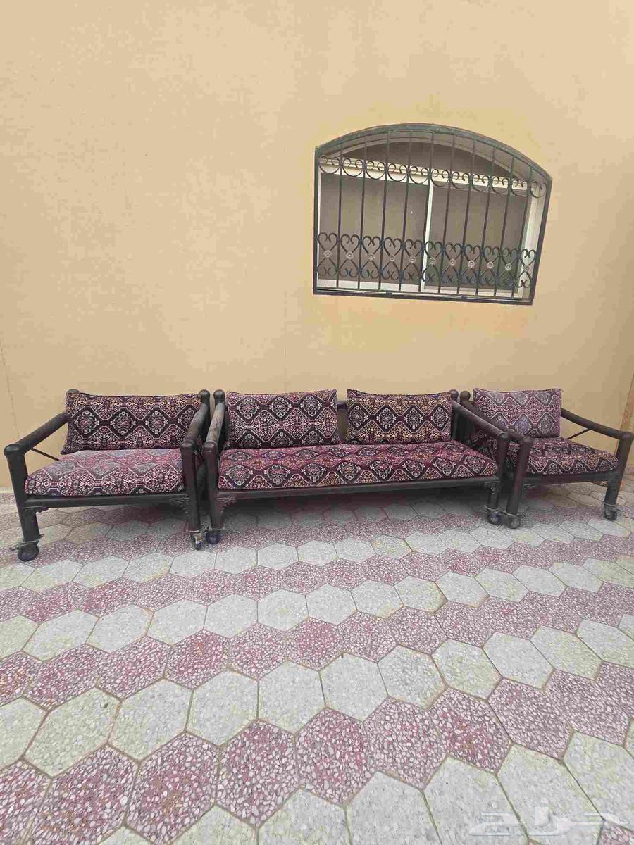 كراسي حديقه اخت الجديده شاريتها 1500 على السوم64572368672898110