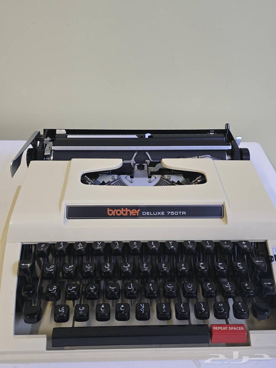 آلة كاتبة فنتج64574579466625111