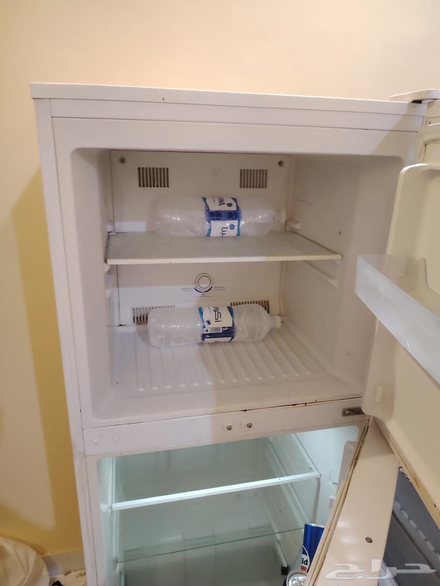Excellent refrigerator at a reasonable price in Khamis Mushait, asking 700 riyals64578923452802111