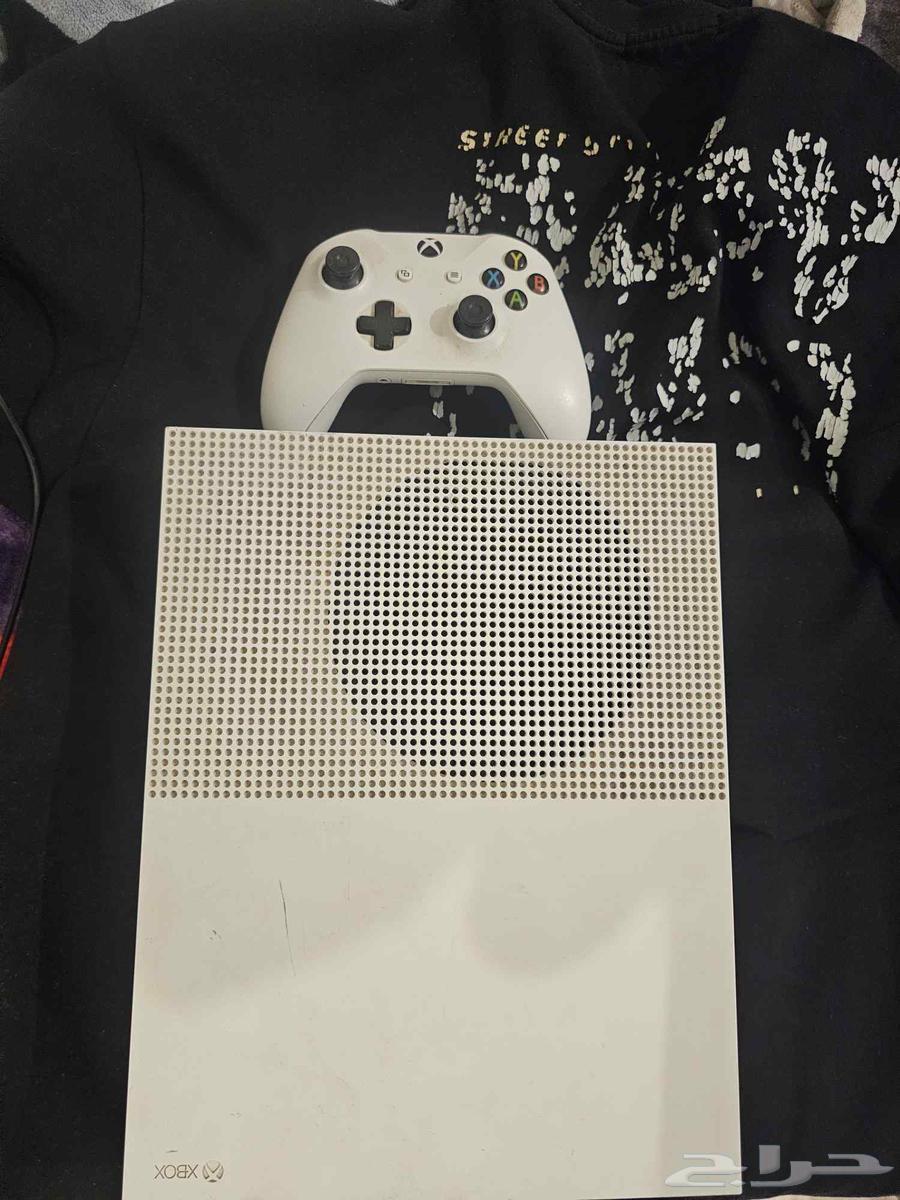Xbox one اكس بوكس ون نظيف شغال64540280812802110