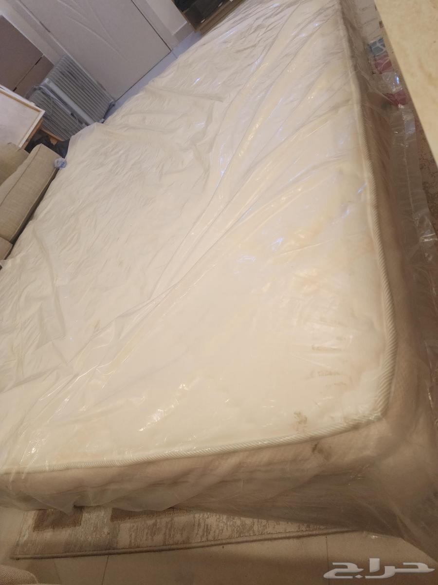 King Size Bed Mattress (250 SAR) iHome King Size Mattress64575545725059110