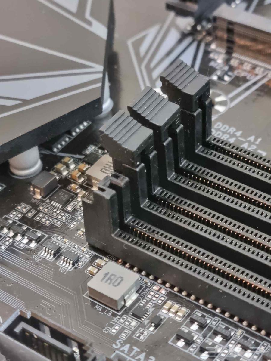 Gigabyte b550 gaming x v2 motherboard   5 inch Sensor panel64577359908609112