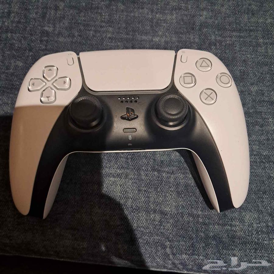 يد بلايستيشن 564577992791937110