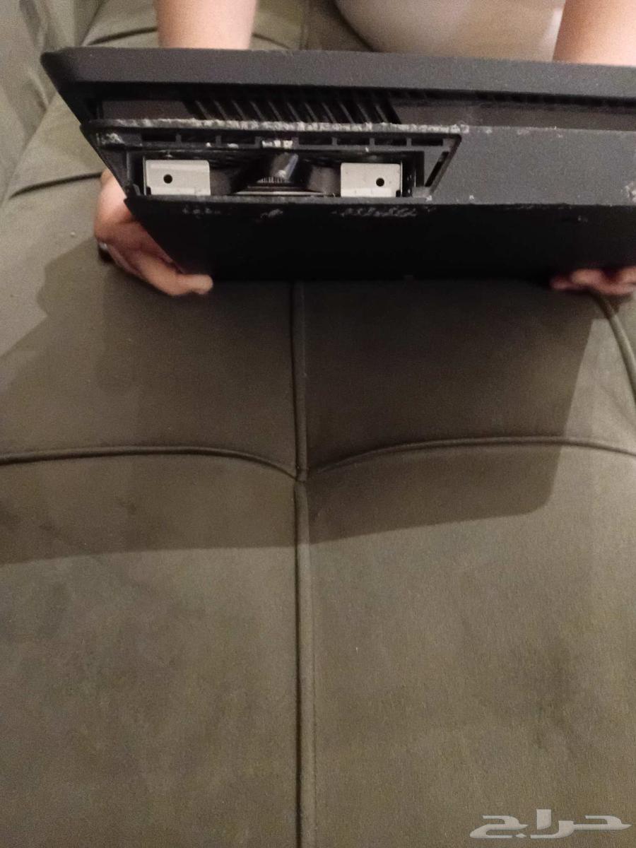 سوني فور لي البيع فيه كسر خفيف وكسر شوي قوي64571908815489111