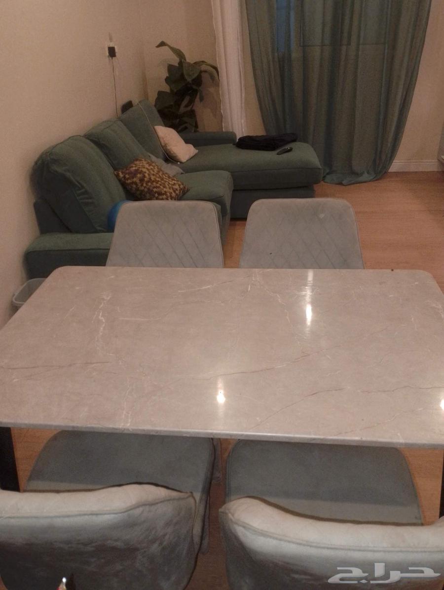 New dining table with four chairs, never used64572705830787112