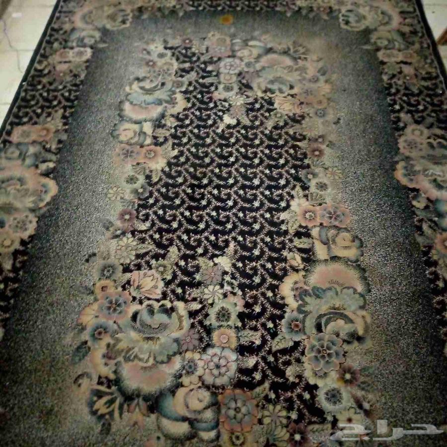 سجاده مقاس 2في3 نظيفه محتاجه غسيل فقط للبيع للتواصل 05683064574467412739110