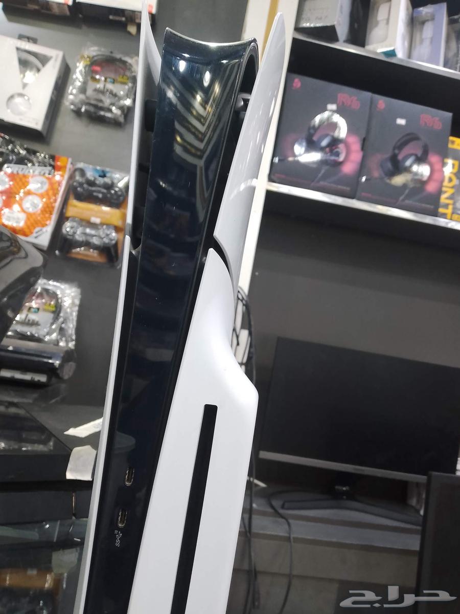 سوني 5 سليم جديد بكرتونه على السوم64571742460418110