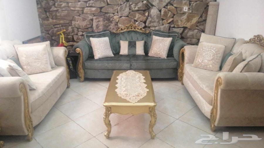 طقم كنب للبيع نظيف جدا64572564684930110