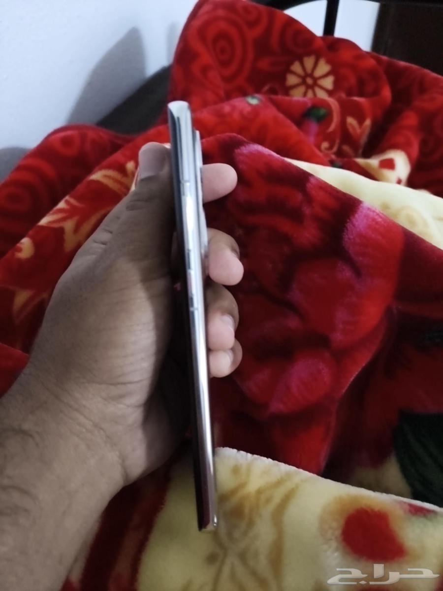 هواوي بي 50 برو حالة مستعملة ولكن مع علبة الهاتف الجديدة والشاحن64576841352065112