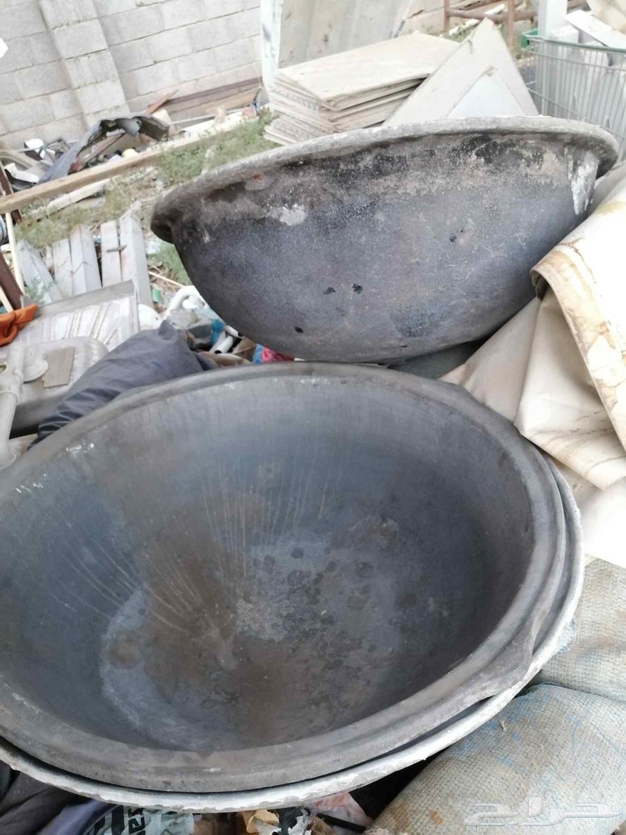 ثلاثه قدور رز بخاري 1 متر. للبيع64577444268162111