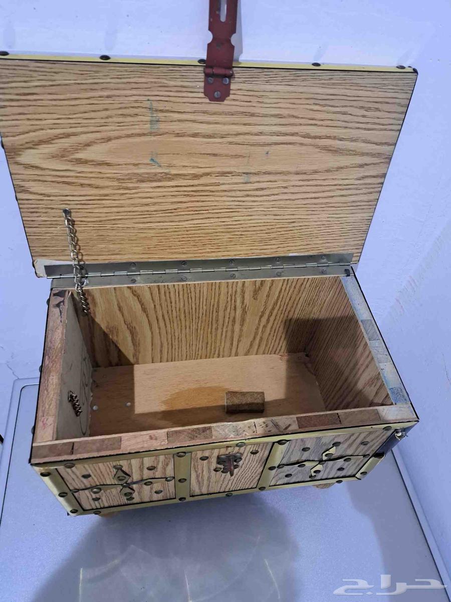 صندوق خشبي صغير64576520742657112